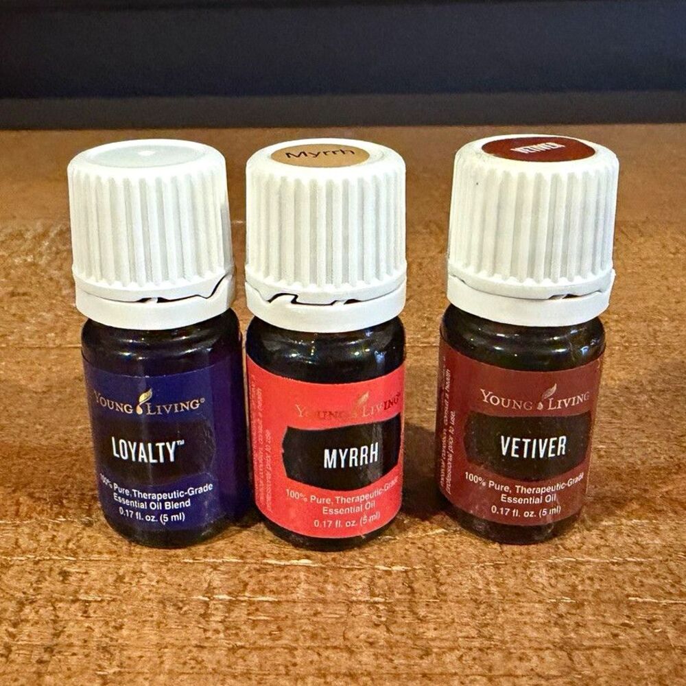 Young Living Essential Oil Lot Loyalty Myrrh Vetiver #3592 #3651